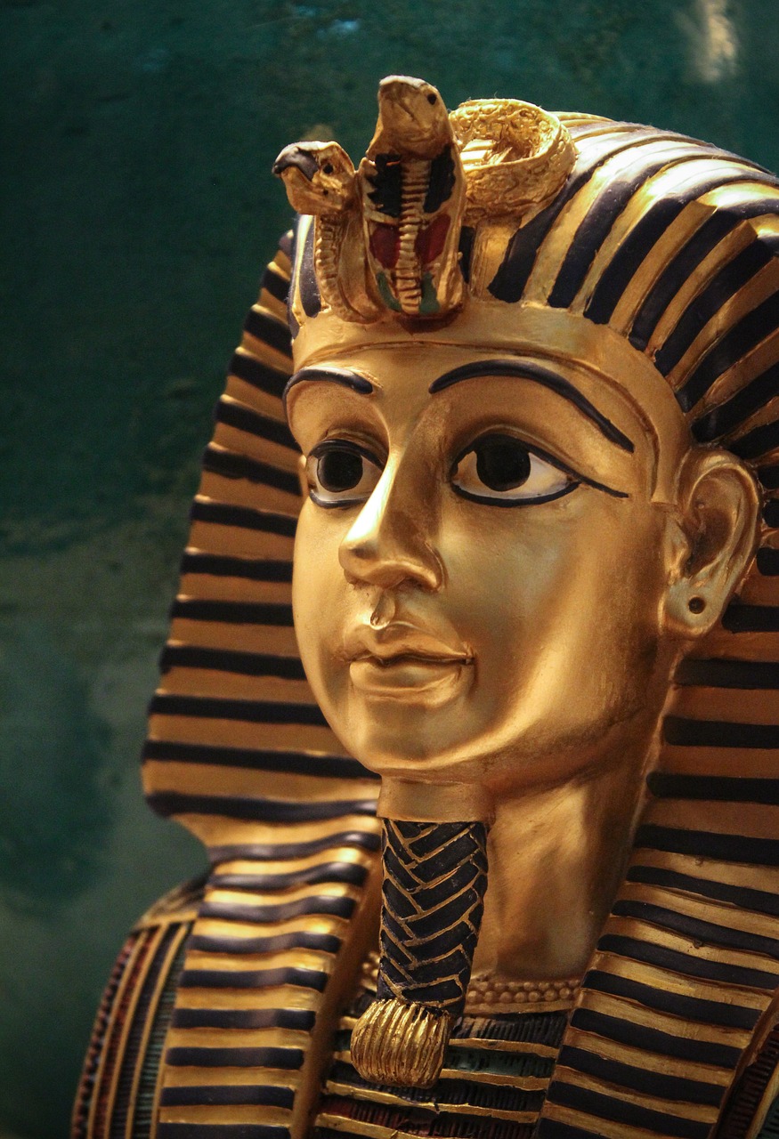 2. Cleopatra: The Mystery of the Asp (image credits: pixabay)