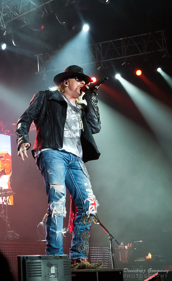 November Rain - Guns N' Roses (1991) (image credits: flickr)