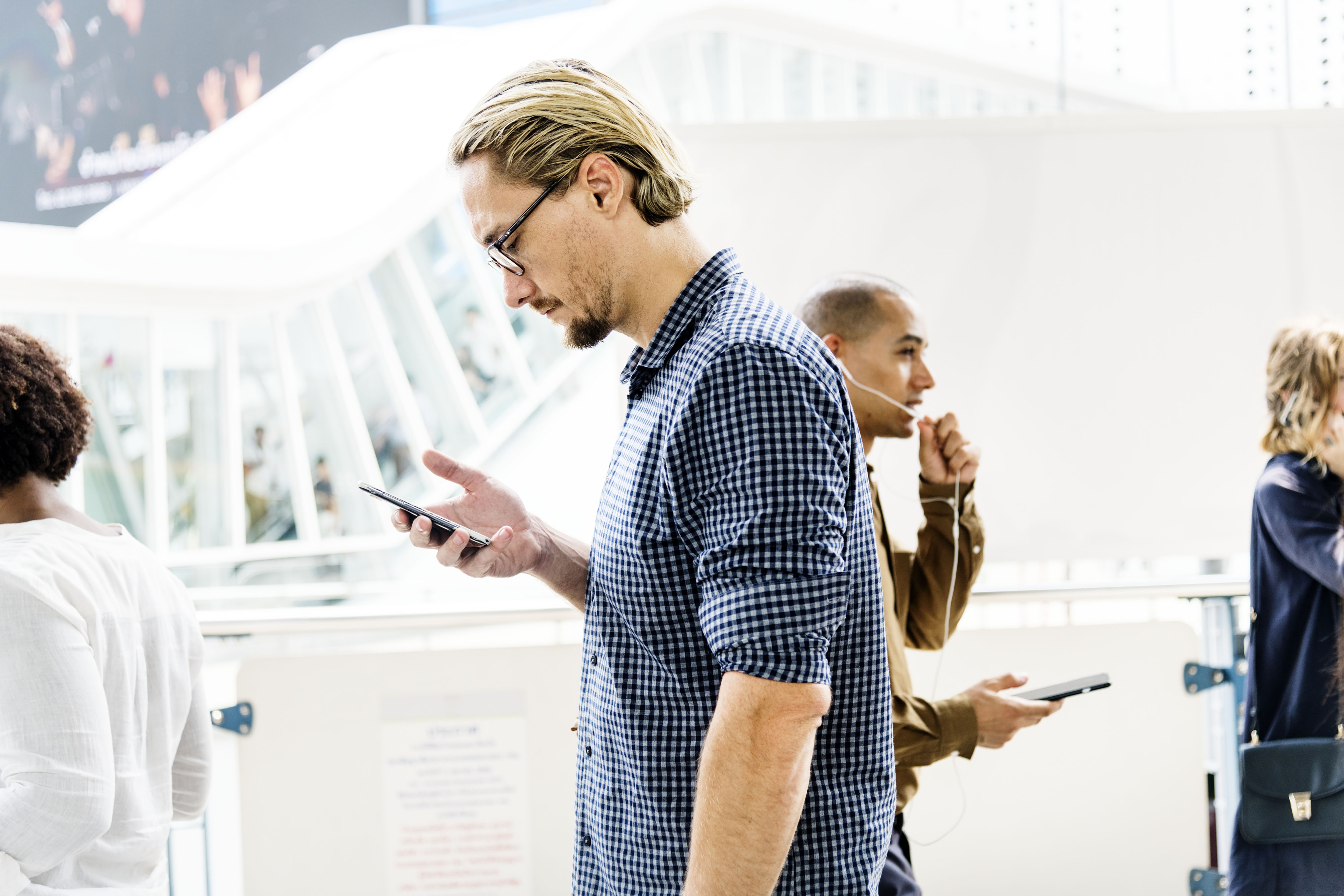 Screen Time Creep Defeats the Purpose (image credits: wikimedia)