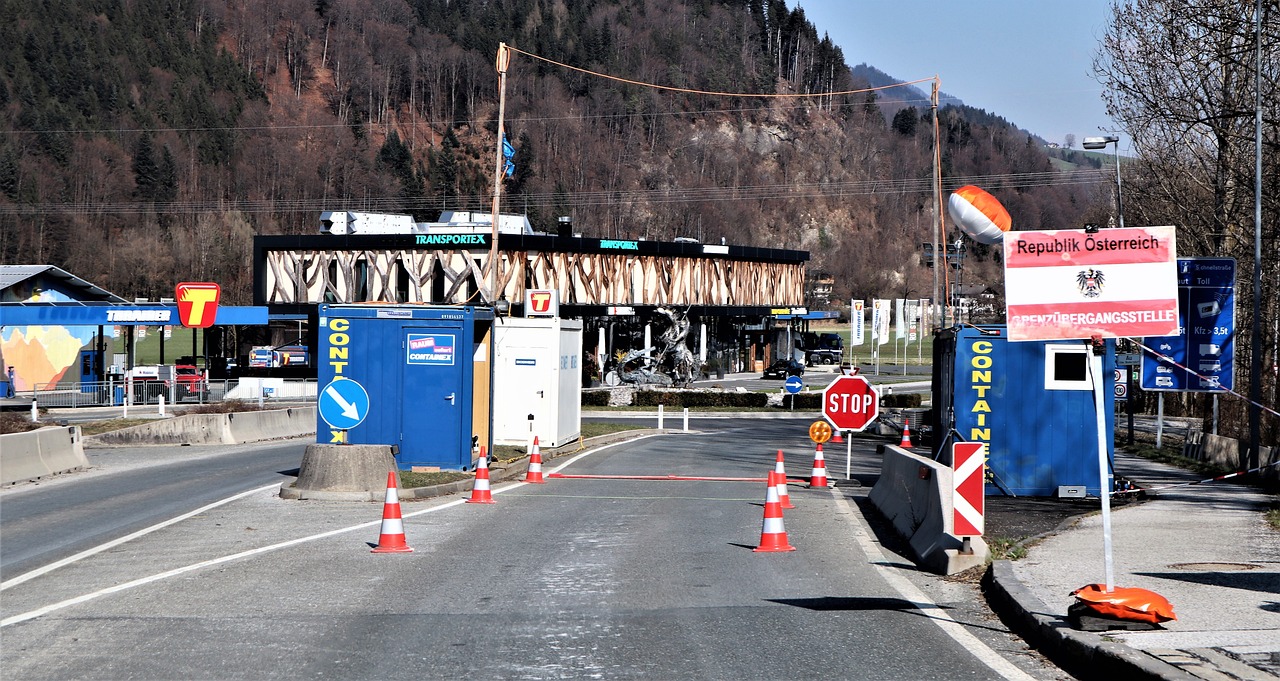 European Border Controls Signal Tourist Restrictions (image credits: pixabay)
