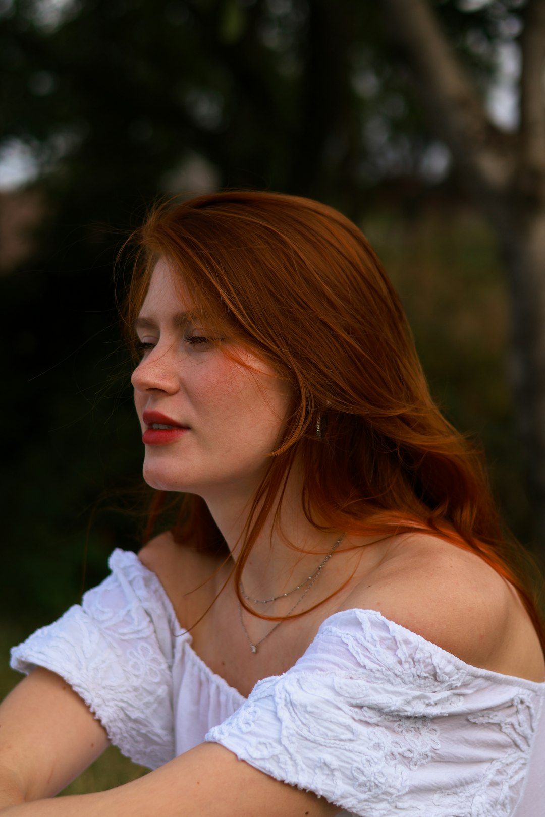 Meg White - The Minimalist Who Chose Silence (image credits: unsplash)