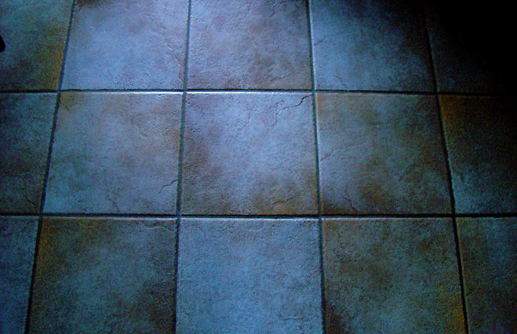 Glossy Subway Tiles: The Love Affair Is Over (image credits: flickr)