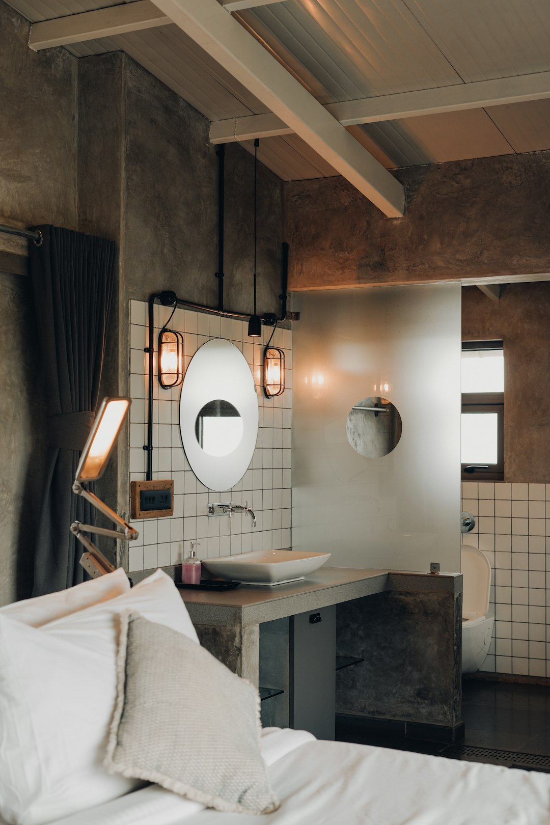 Wall-to-Wall Mirrors: Overwhelming and Impersonal (image credits: unsplash)