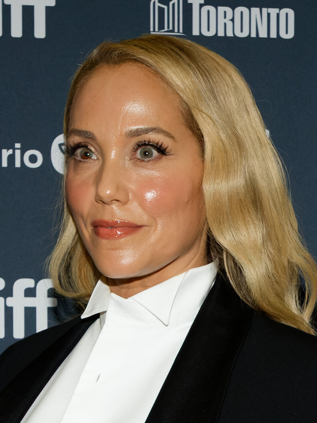 Elizabeth Berkley in “Showgirls” (image credits: wikimedia)