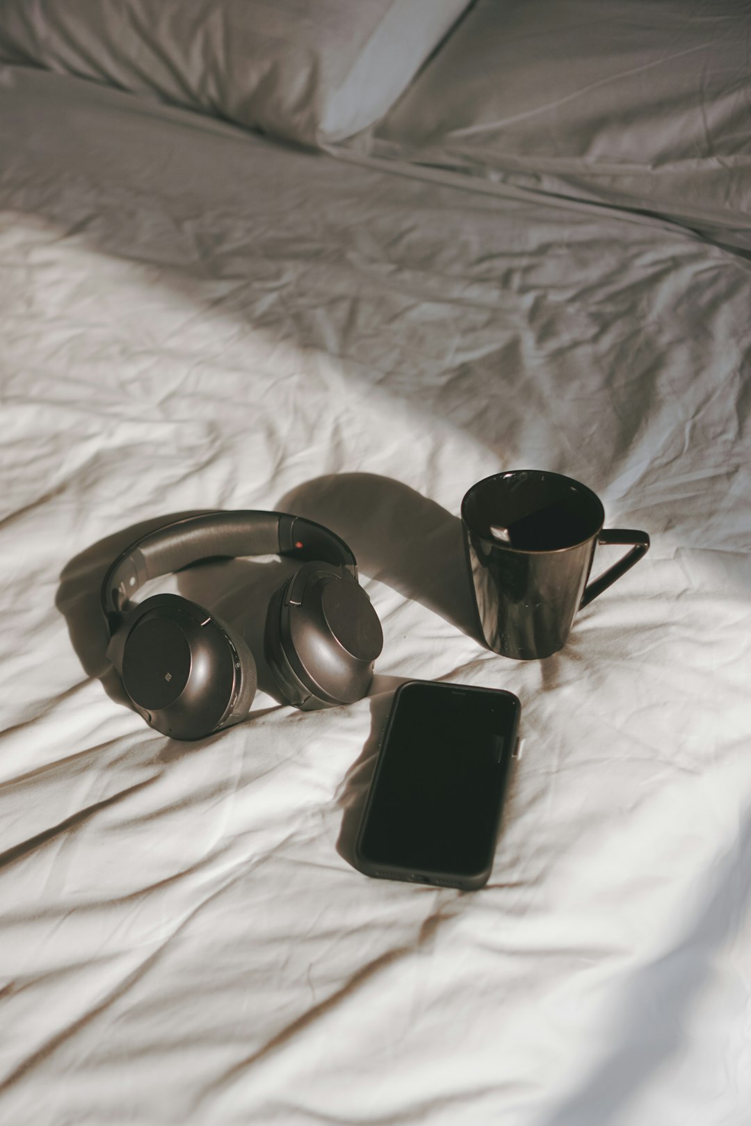 Limit Phone Use Early On (image credits: unsplash)