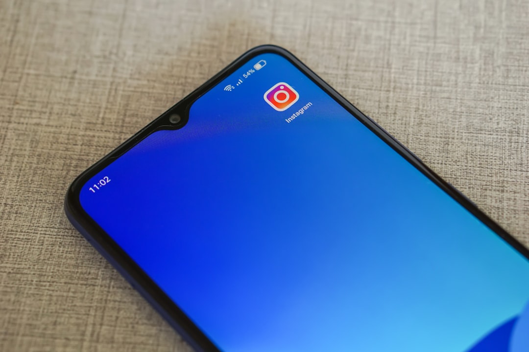 Social Media Has Destroyed the Mystery That Made Stars Special (image credits: unsplash)