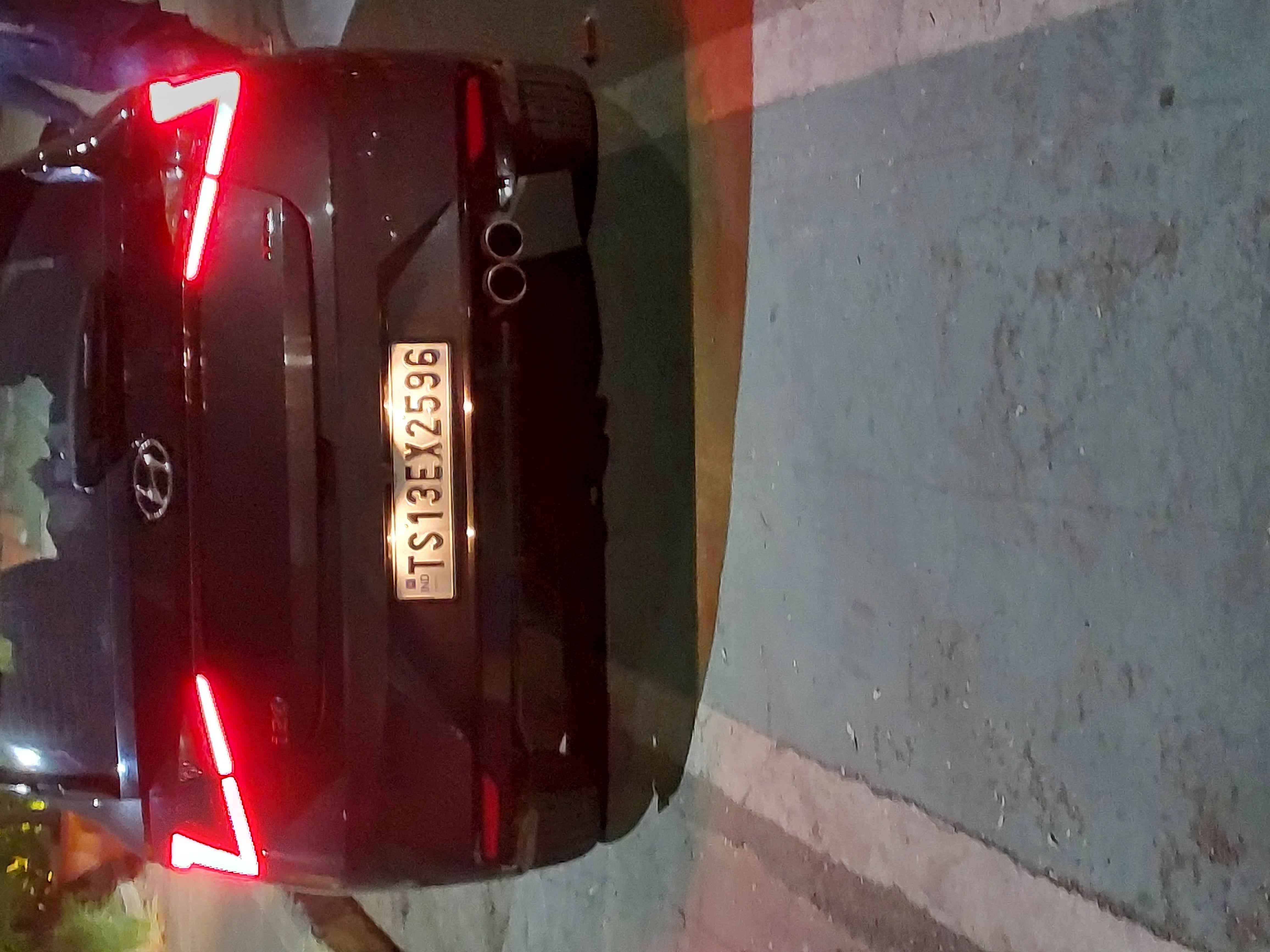 Parking That RV in the Driveway (image credits: wikimedia)