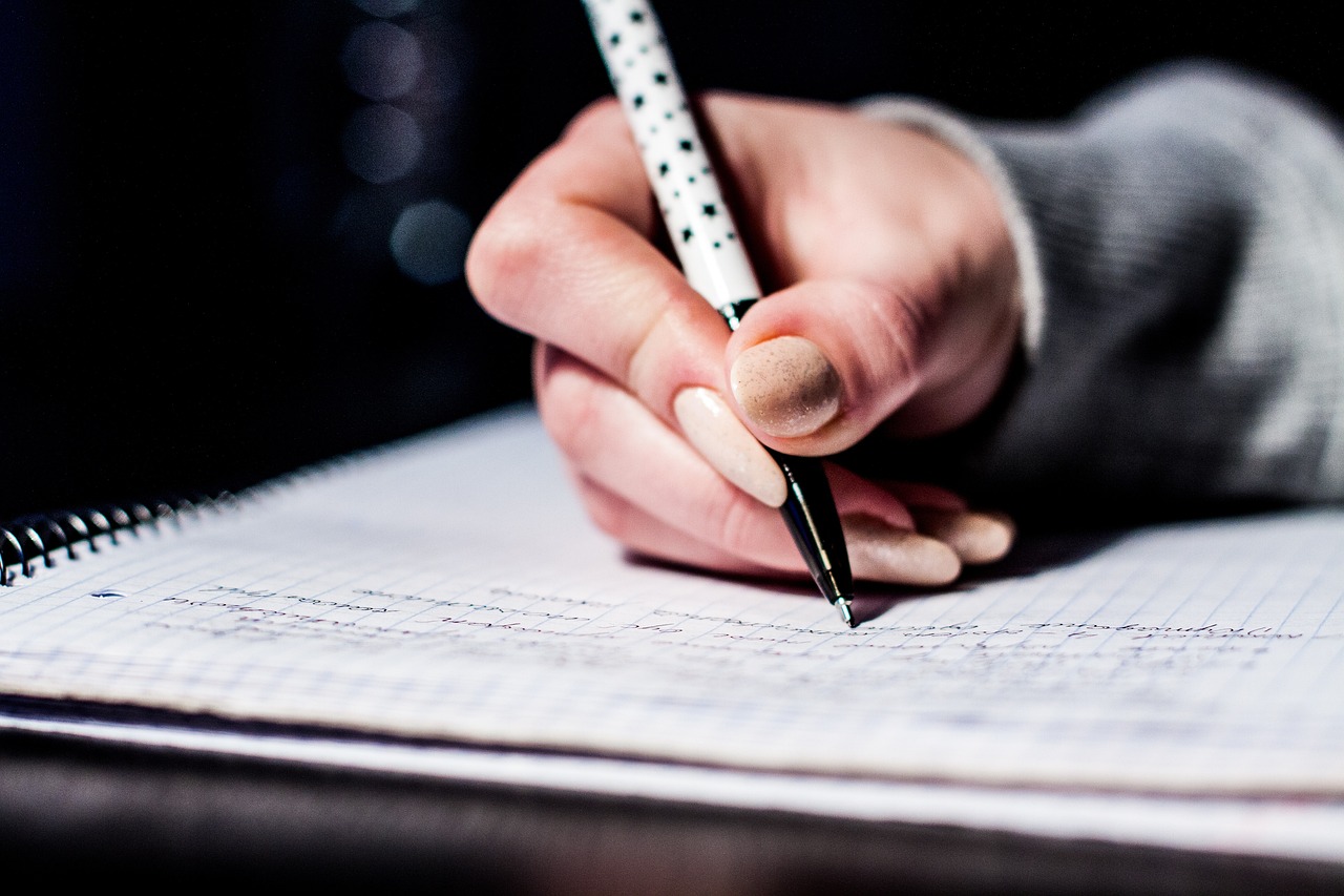 1. The Art of Handwriting (image credits: pixabay)