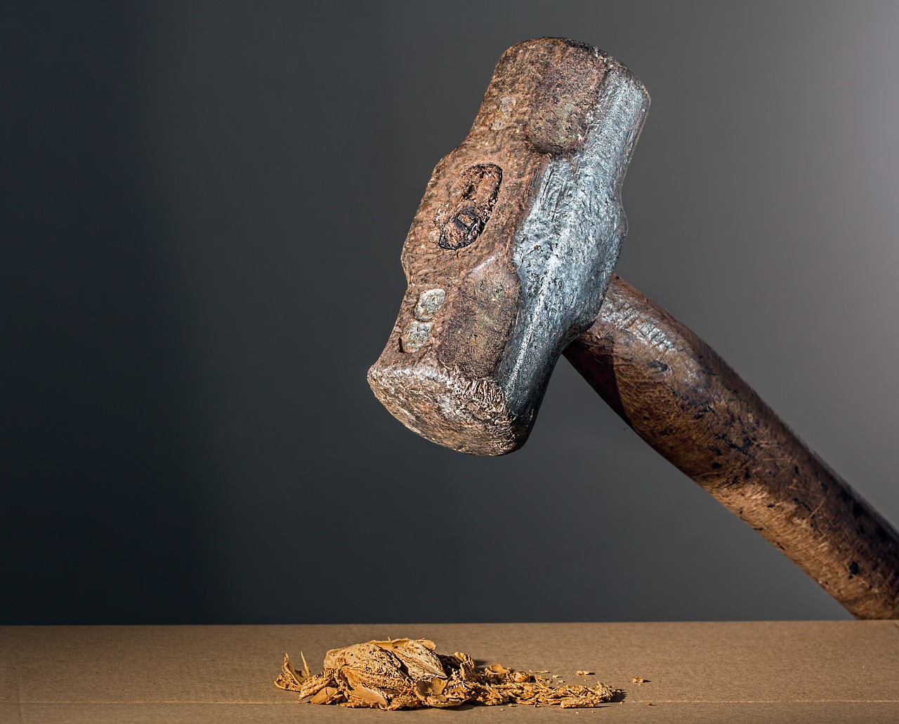 Broken or Unused Power Tools (image credits: pixabay)