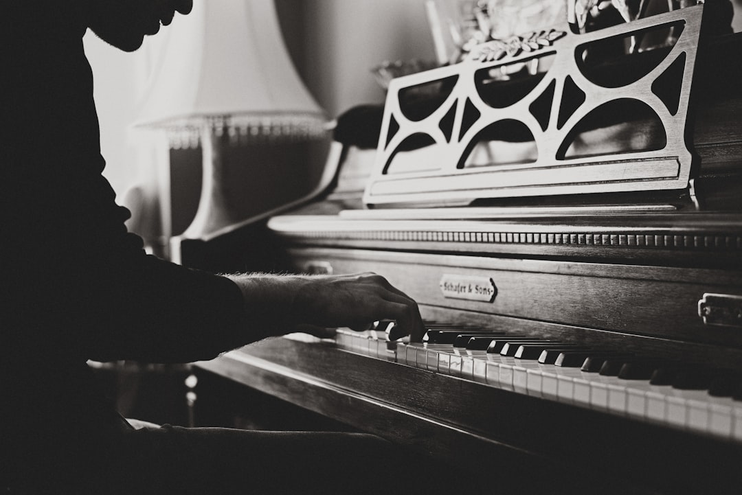 “Play it again, Sam” (image credits: unsplash)