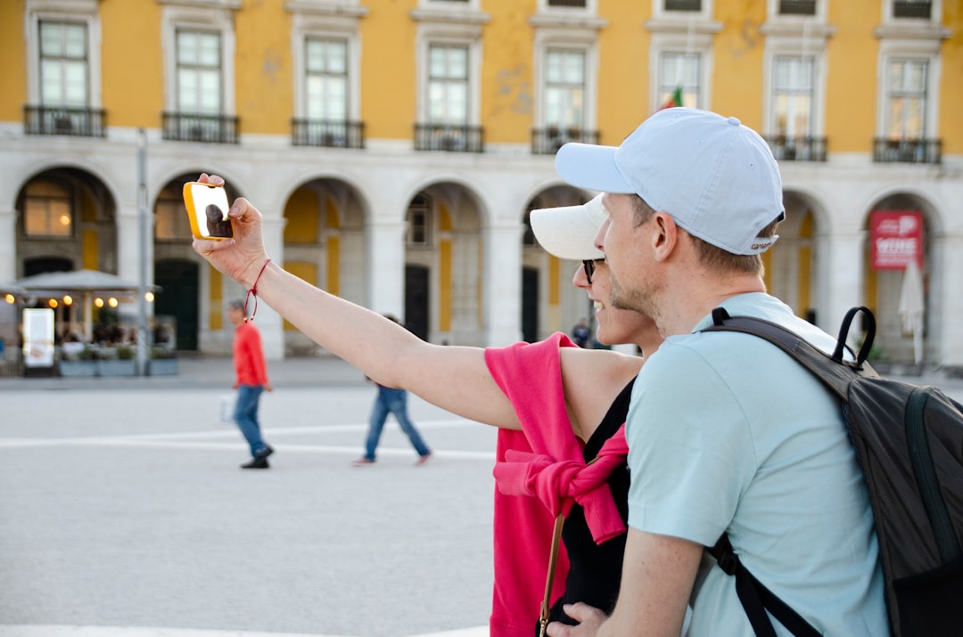 The Instagram Circus Effect (image credits: unsplash)
