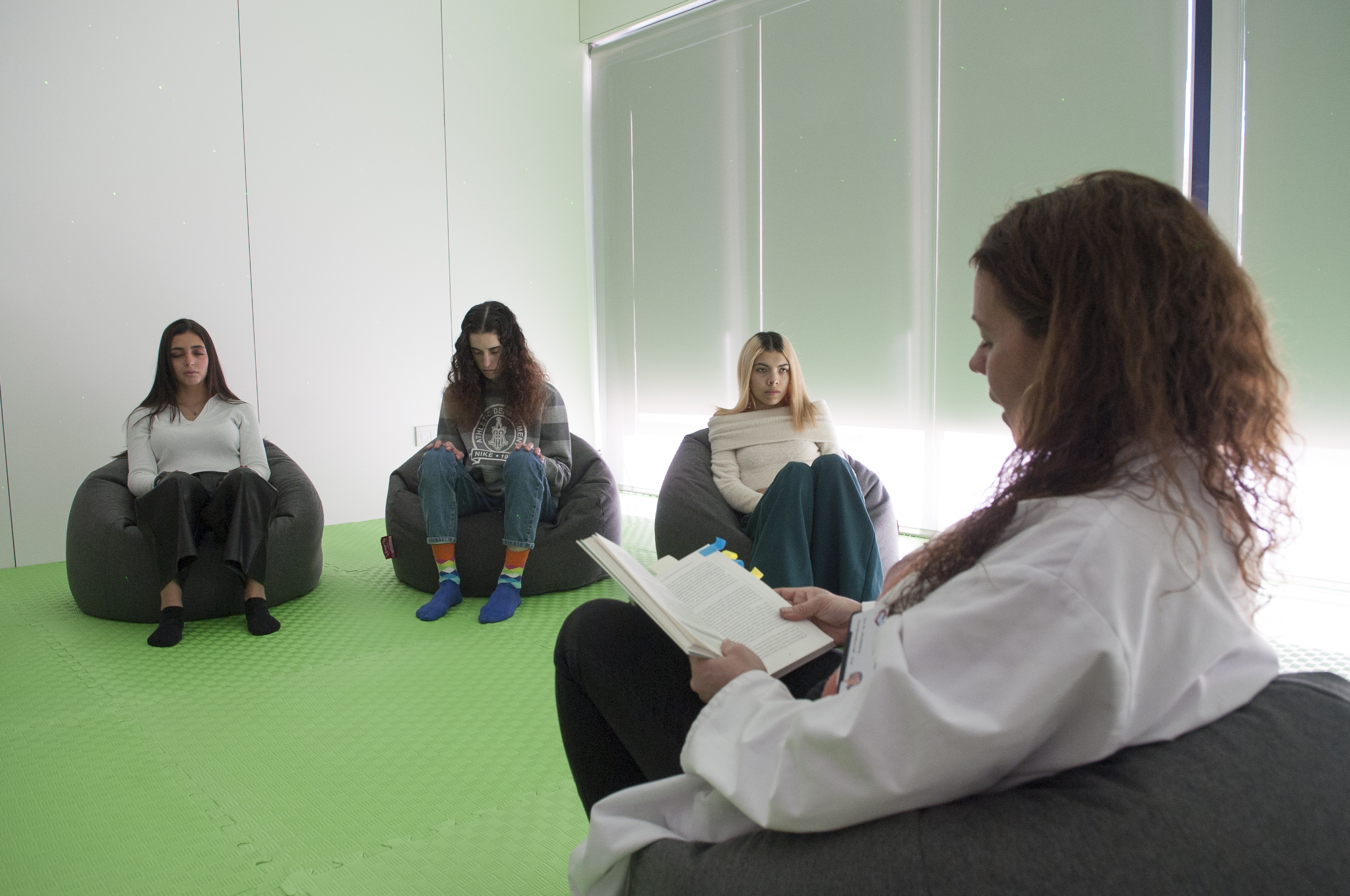 Mindfulness and Relationships (image credits: wikimedia)