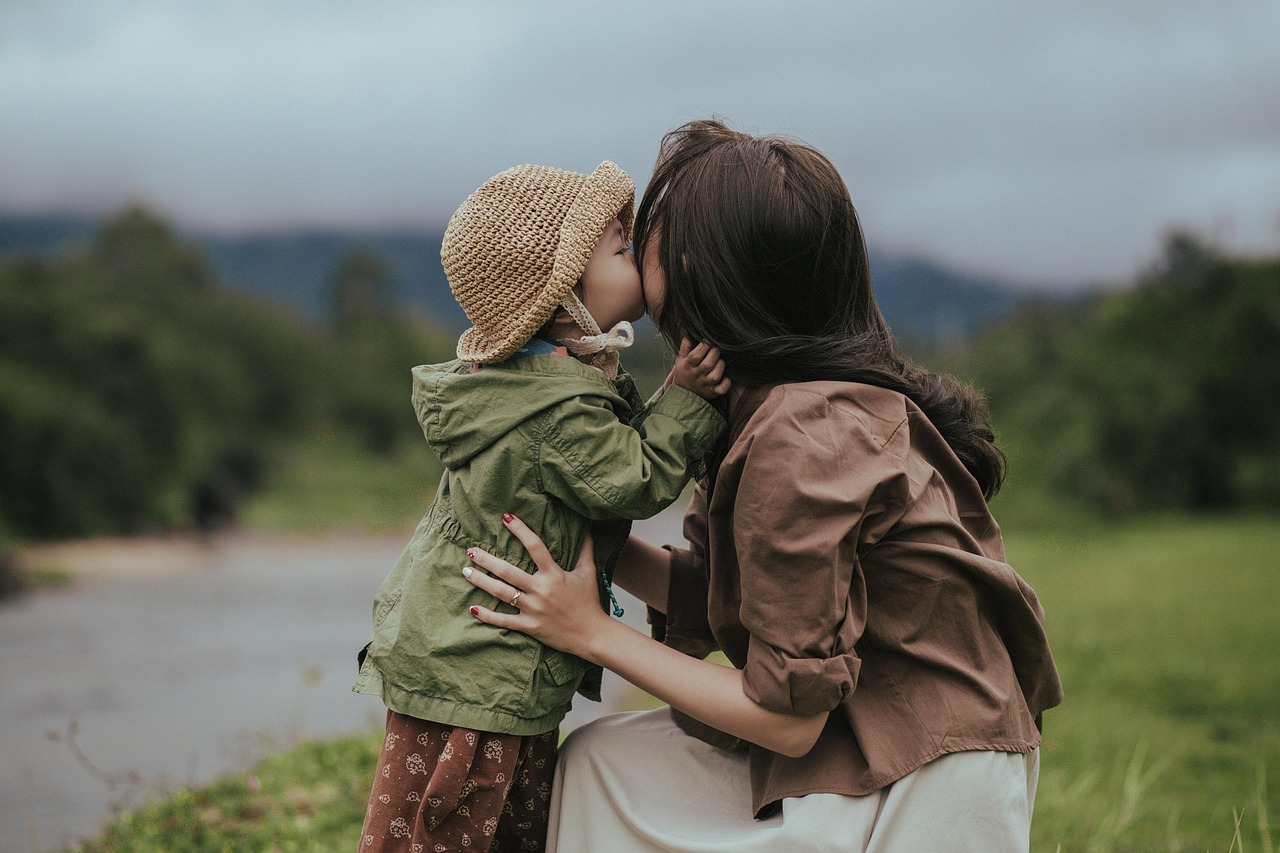 Becoming a Helicopter Parent Too Early (image credits: pixabay)