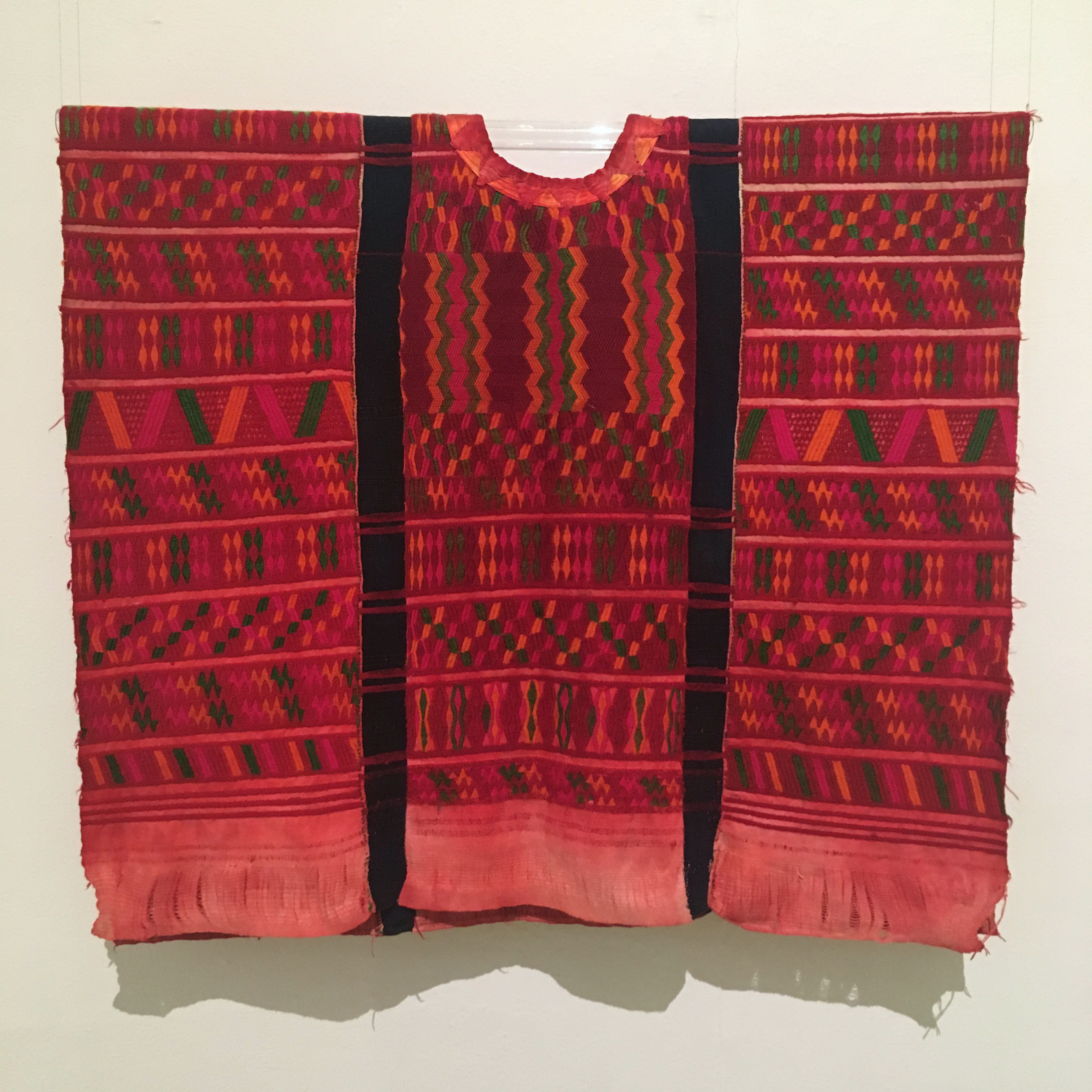 The Versatility of Tunics (image credits: wikimedia)