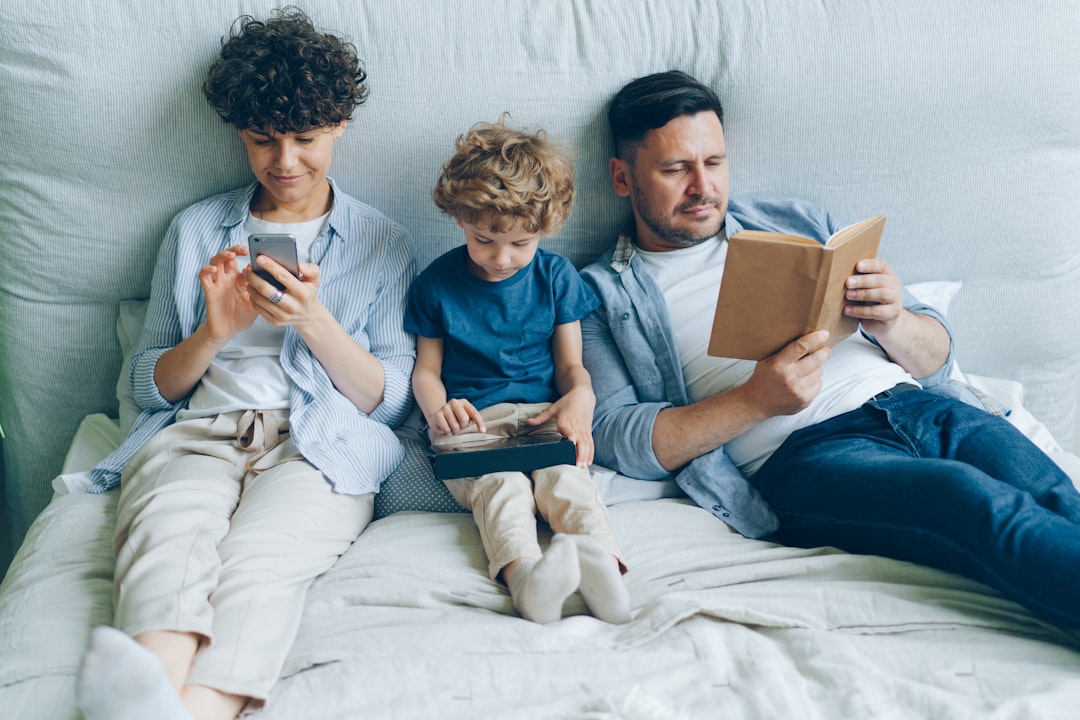 Social Media's Role in Spreading Gentle Parenting Wisdom (image credits: unsplash)