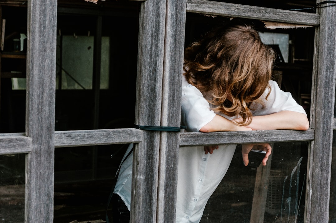 Screen Time and Mental Health Effects (image credits: unsplash)