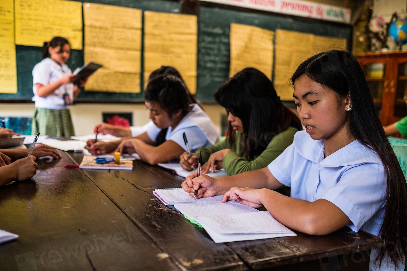 Korean Students Study Until Midnight Every Day (image credits: rawpixel)