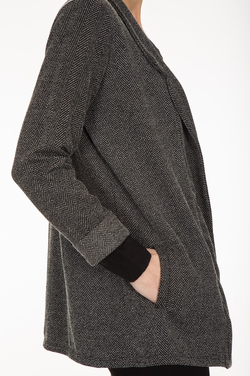 Layering with Cardigans (image credits: pixabay)