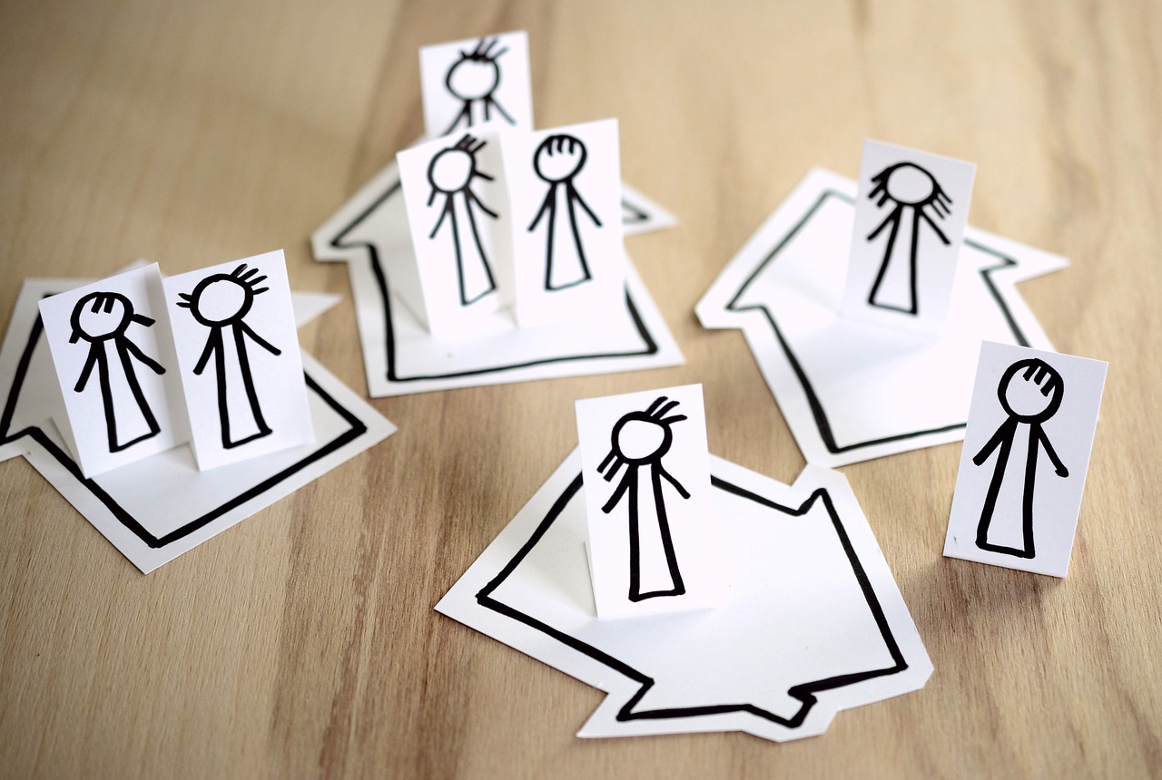 DIY Crafts Unleash Family Creativity (image credits: pixabay)