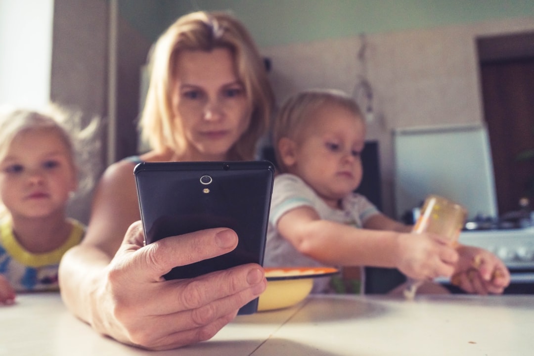 Modern Moms Do Way More (image credits: unsplash)