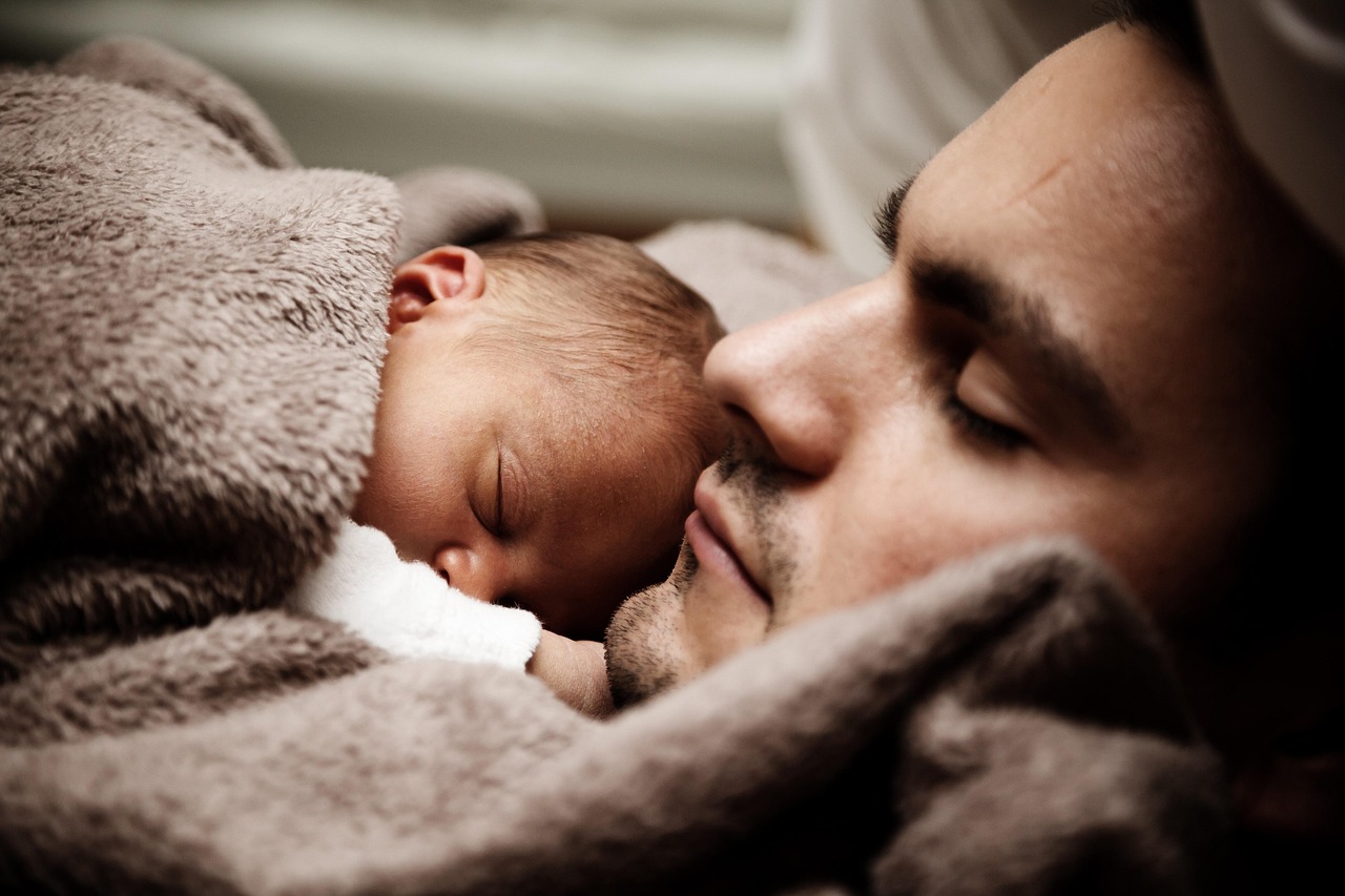 The Economics of Family Sleep Arrangements (image credits: pixabay)