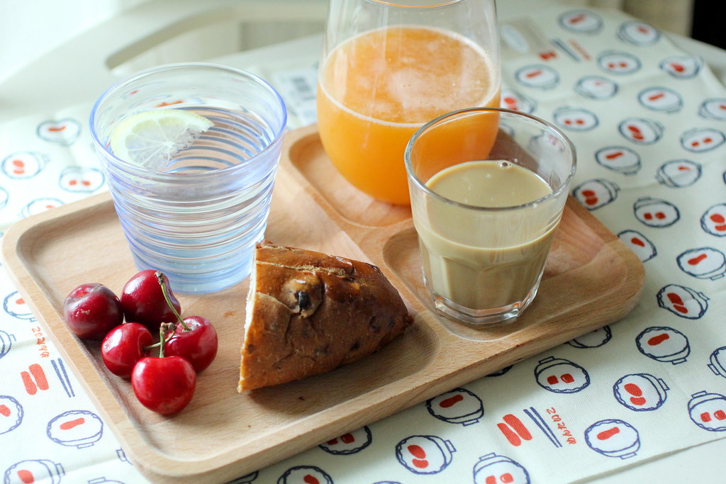 Smart Strategies for Managing Overwhelming Cravings (image credits: flickr)