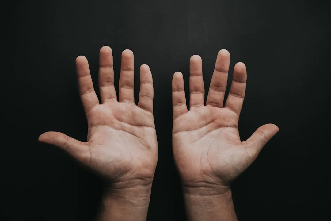 Why 60? The Hand Counting Theory (Image Credits: Unsplash)