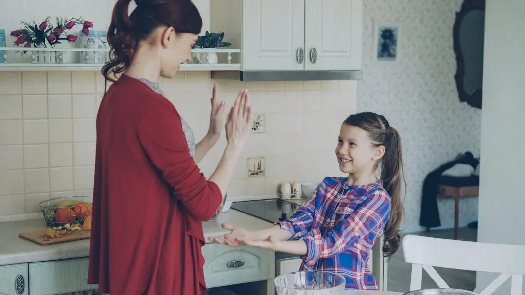 3. Praising Everything Your Child Does (Image Credits: Unsplash)