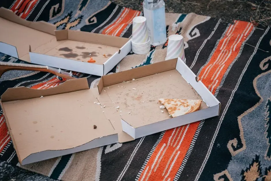 9. Asking to take home leftovers immediately after the meal ends (Image Credits: Pexels)