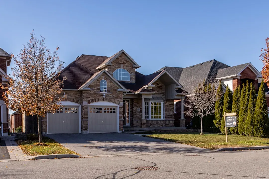 4. Homeownership and Material Wealth: A Generational Fault Line (Image Credits: Unsplash)