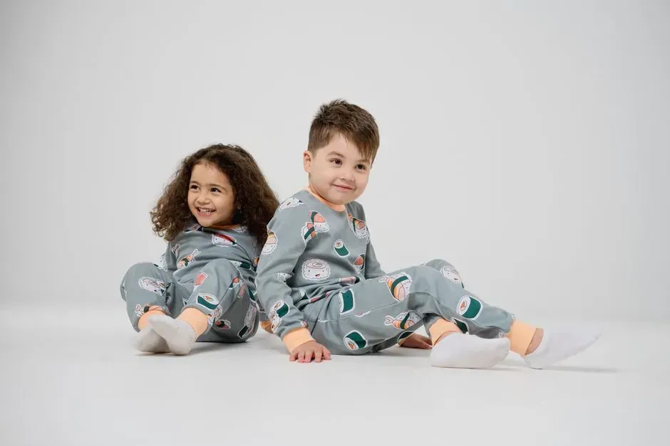 6. Letting Kids Pick Their Own Pajamas or Sleep Gear (Image Credits: Pexels)