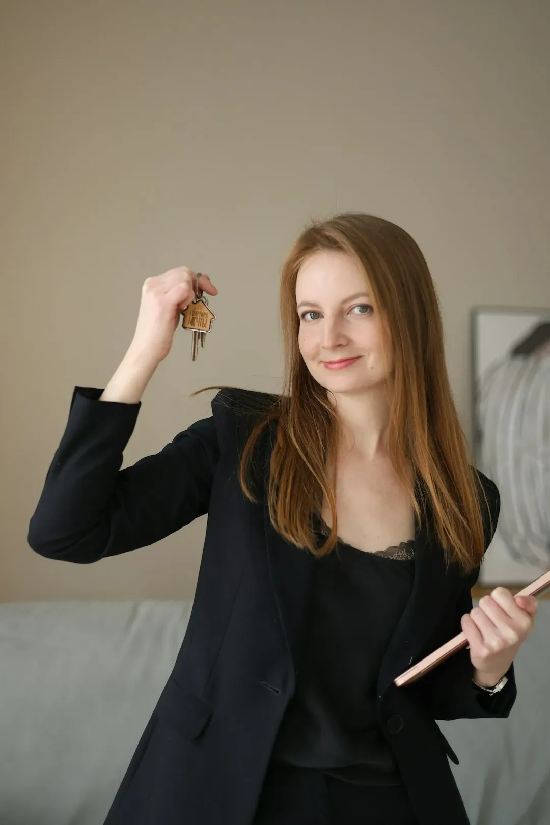 10. Agent Commission Charged to Buyers Under New Rules (Image Credits: Unsplash)