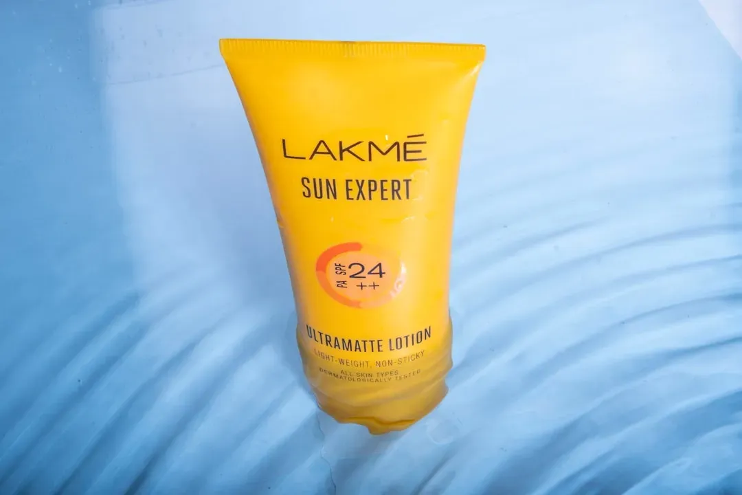 11. Expired Sunscreen and Cosmetics (Image Credits: Unsplash)