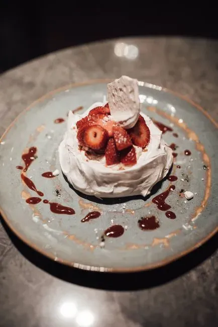 Pavlova: Australia and New Zealand's meringue rivalry (Image Credits: Pexels)