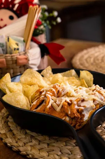 16. Chili's Copycat Skillet Queso (Image Credits: Pexels)