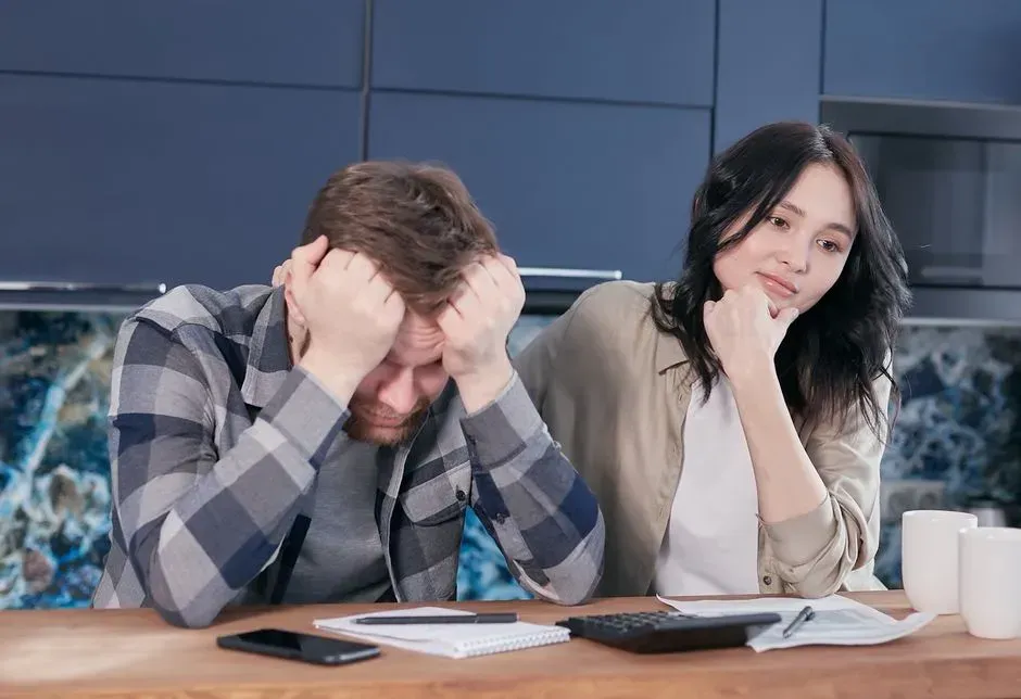 Financial stress is now one of the top relationship killers (Image Credits: Pexels)