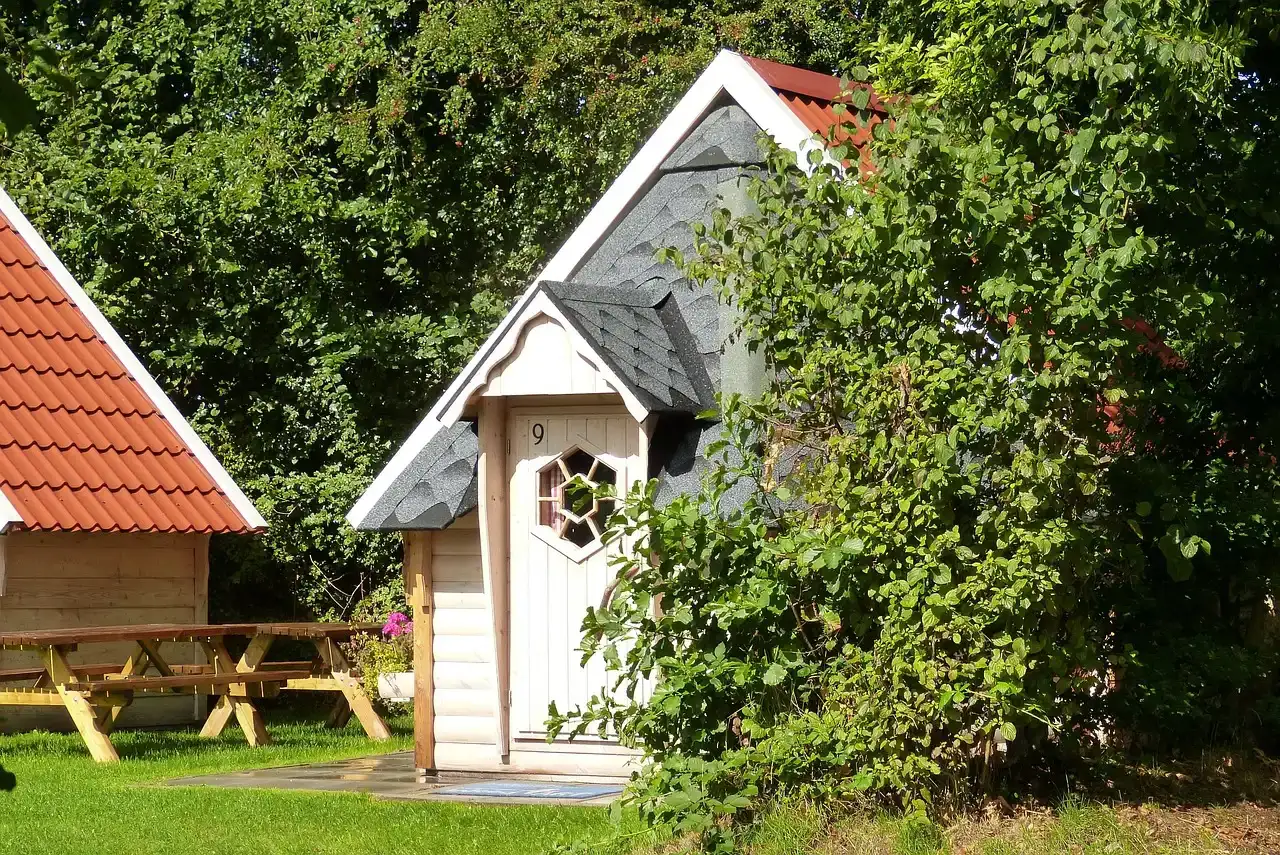 9. The Rental Market Offers Shrinking Options at Rising Prices (Image Credits: Pixabay)