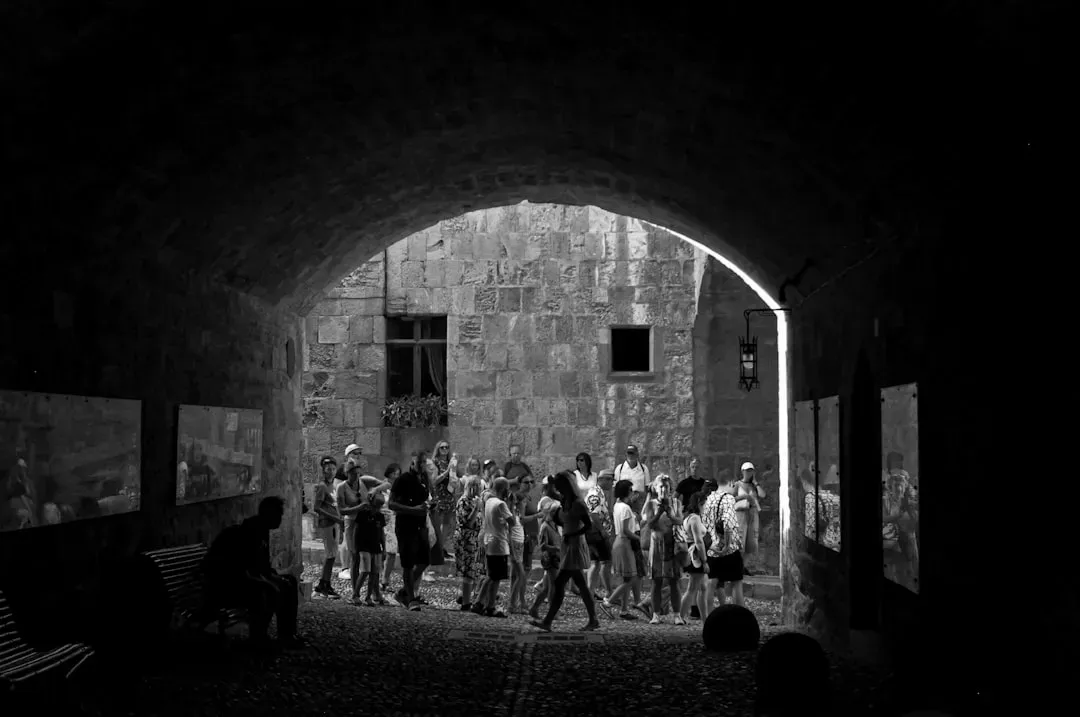 3. The Stonewall Uprising, 1969: A Community Becomes Visible (Image Credits: Unsplash)