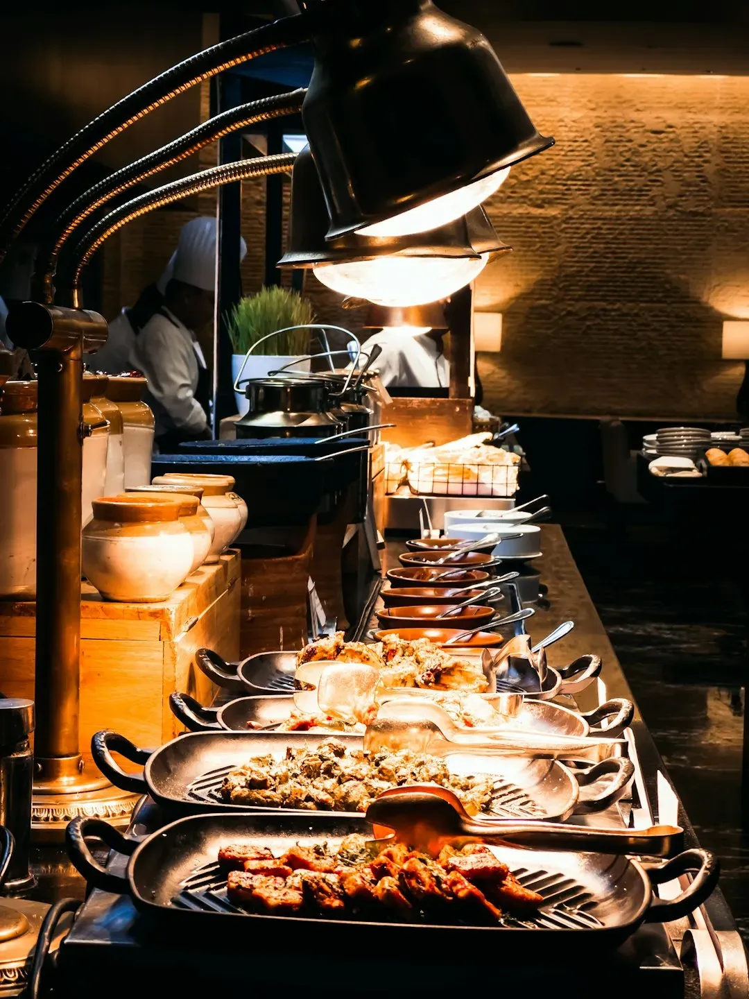 Eating Smarter at the Buffet (Image Credits: Unsplash)
