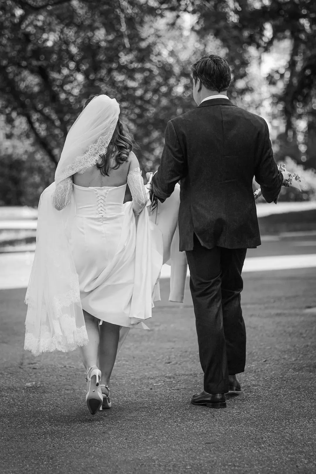 10. You Didn't Know Each Other Long Enough Before the Wedding (Image Credits: Unsplash)
