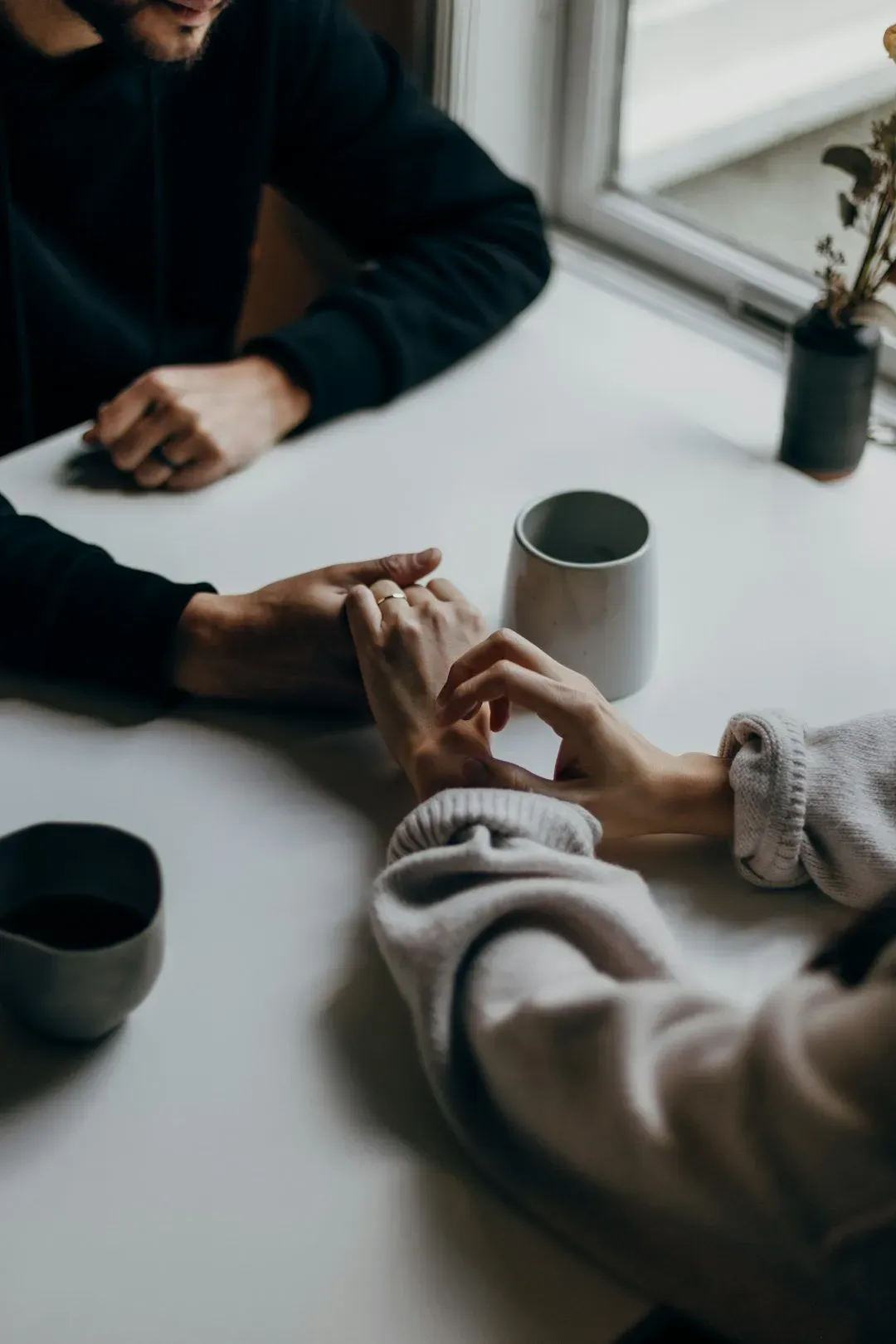 They Prioritize the Relationship Winning, Not the Argument (Image Credits: Unsplash)