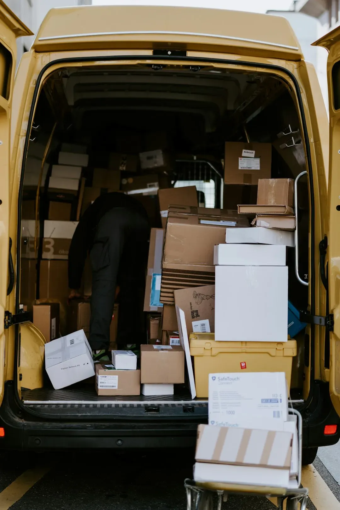 The Regional Divide in Takeout Habits (Image Credits: Unsplash)
