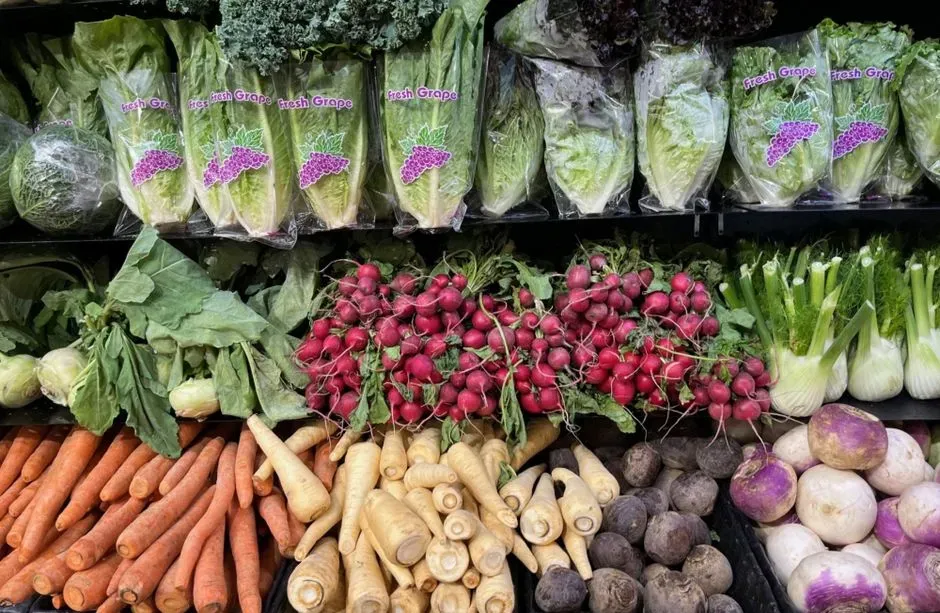 8. Bulk and warehouse-club sizes that go stale before use (Image Credits: Pexels)