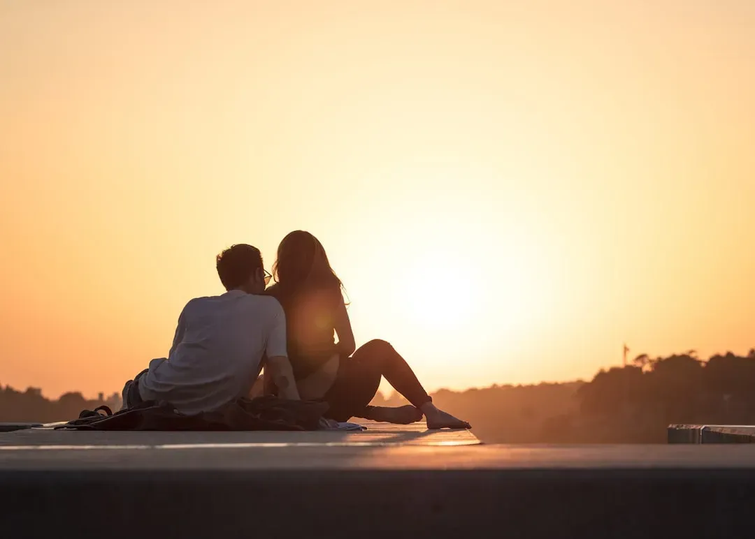 3. Keeping friendships and interests outside the relationship (Image Credits: Unsplash)