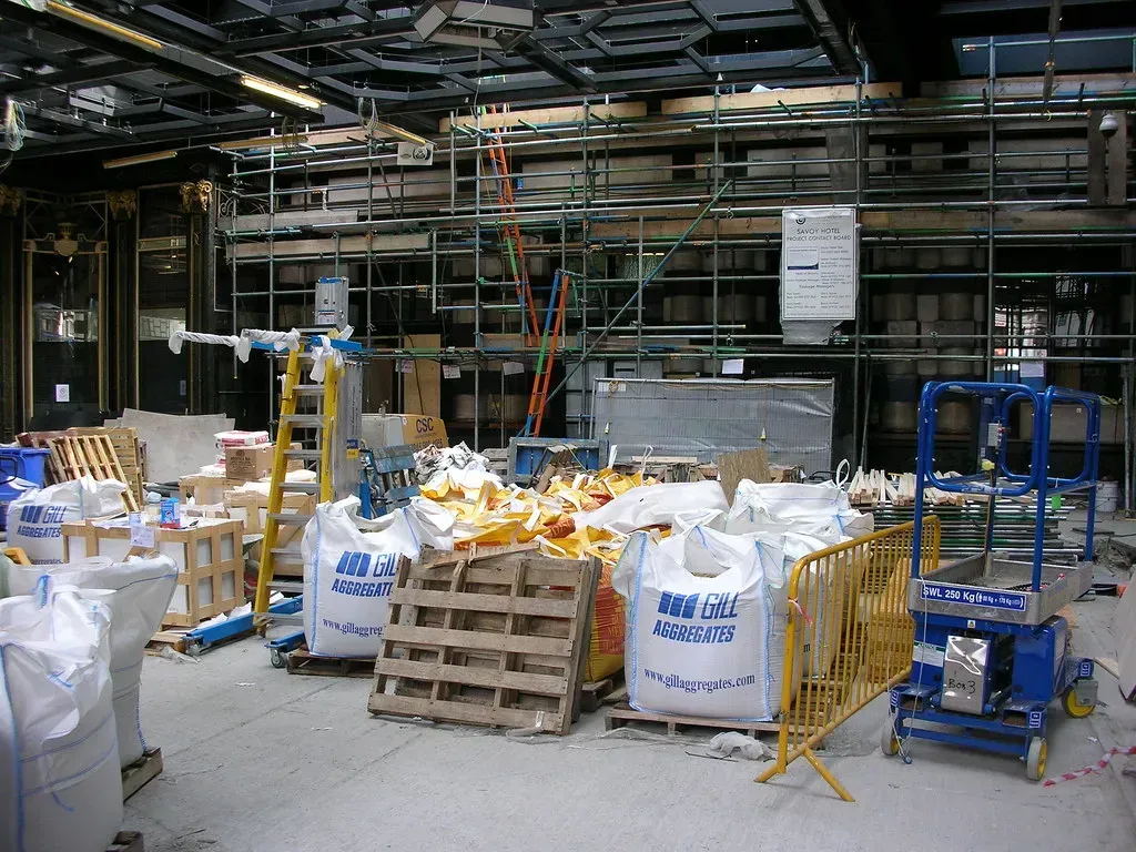 What Happened on Day One: Scenes From the Warehouse Doors (Alan Light, Flickr, <a href="https://creativecommons.org/licenses/by/2.0/" target="_blank" rel="noopener">CC BY 2.0</a>)