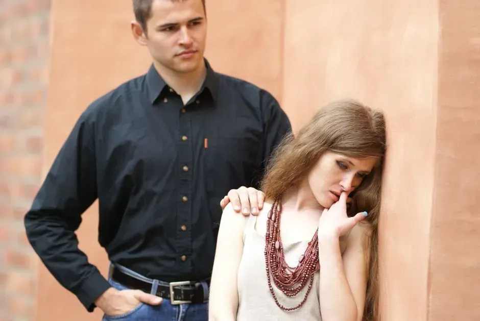 2. Stonewalling During Arguments (Image Credits: Pexels)