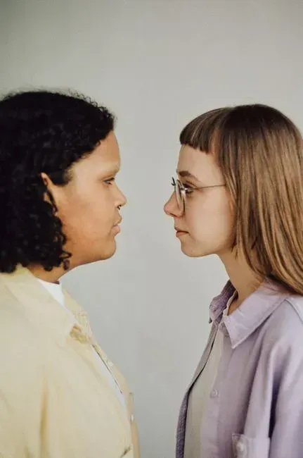 1. They Avoid Eye Contact with You (Image Credits: Pexels)