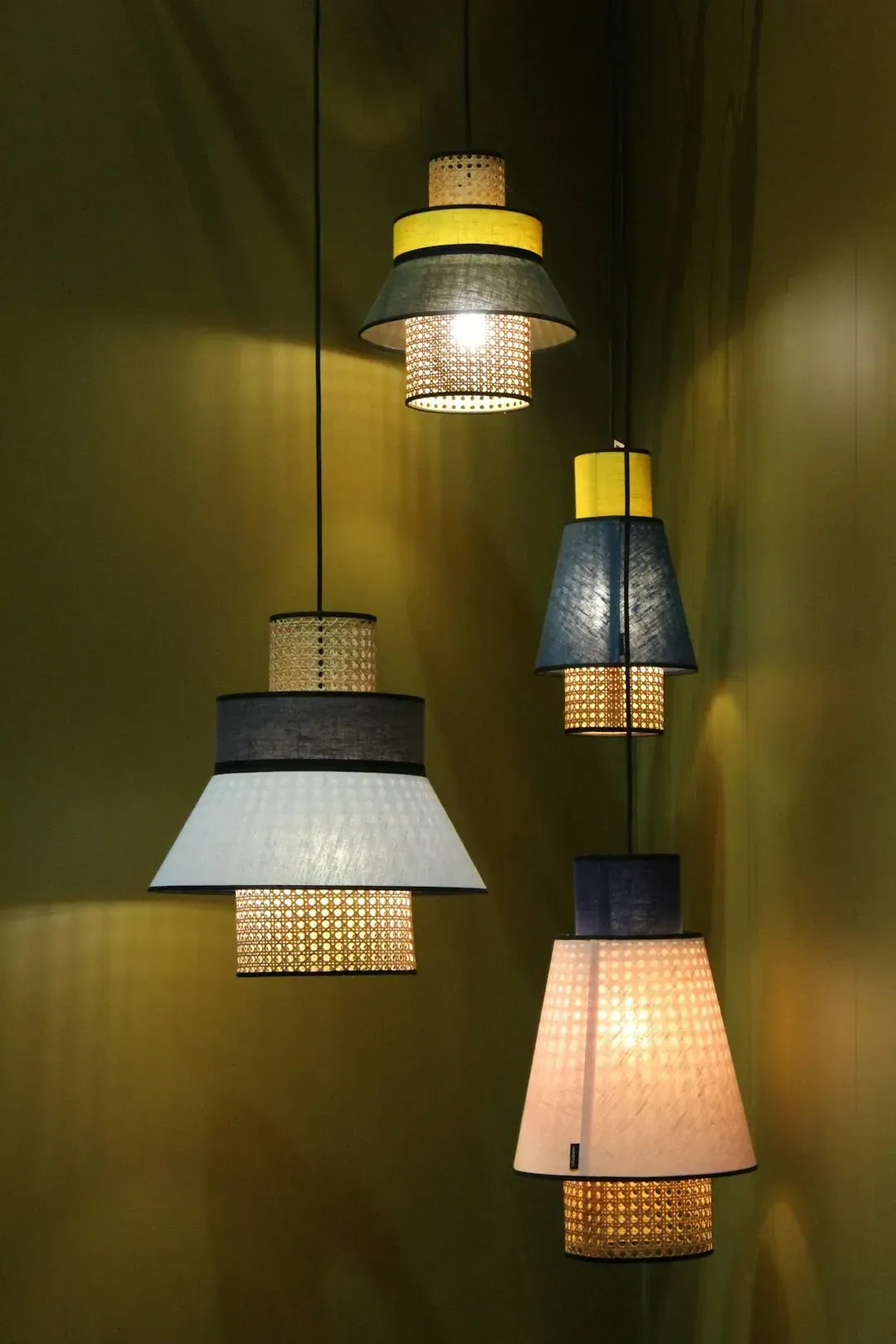 4. Thoughtfully placed lighting instead of one central fixture (Image Credits: Unsplash)
