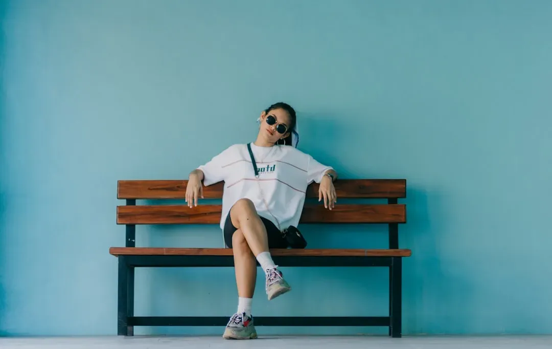 4. Taking Up a Lot of Space Suggests Dominance or a Need for Control (Image Credits: Unsplash)