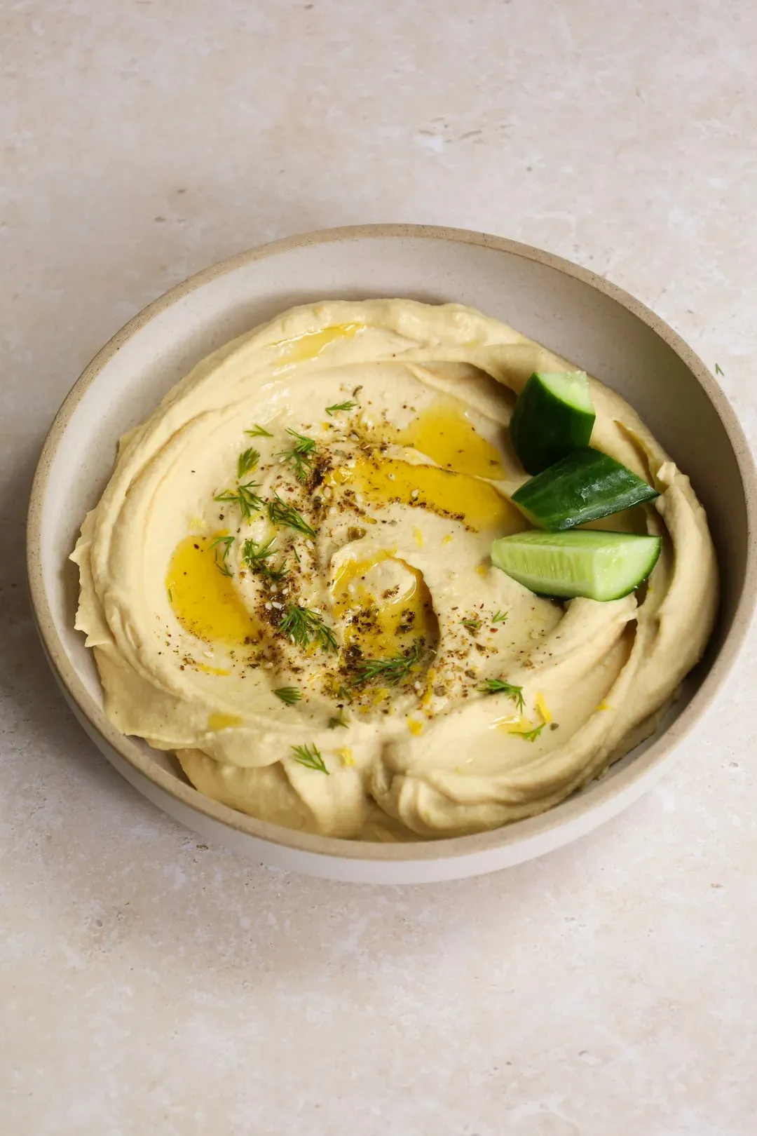 3. Hummus With Raw Vegetables (Image Credits: Unsplash)